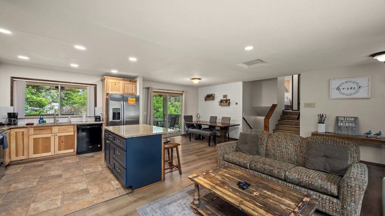Photo of Livingroom in Post Falls