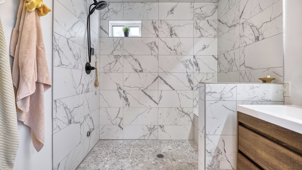 Photo of Bathroom in Point Roberts