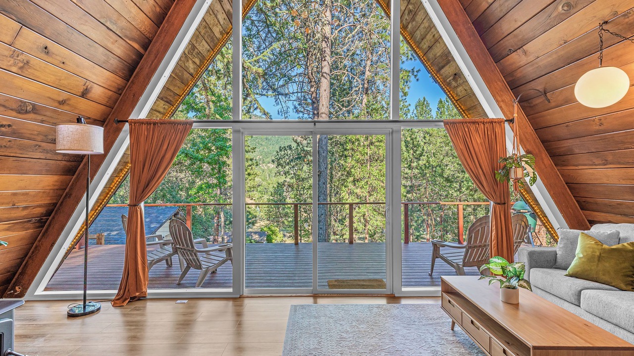 Photo of Livingroom in Grants Pass