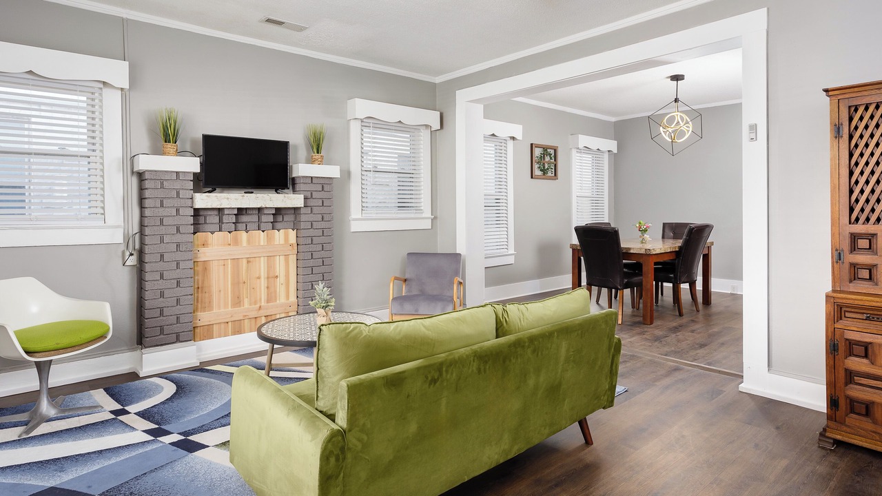 Photo of Livingroom in North Florence