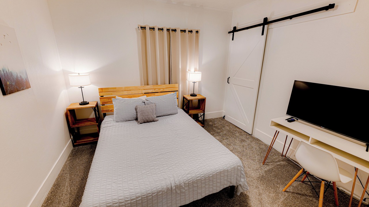 Photo of Bedroom in Wallace