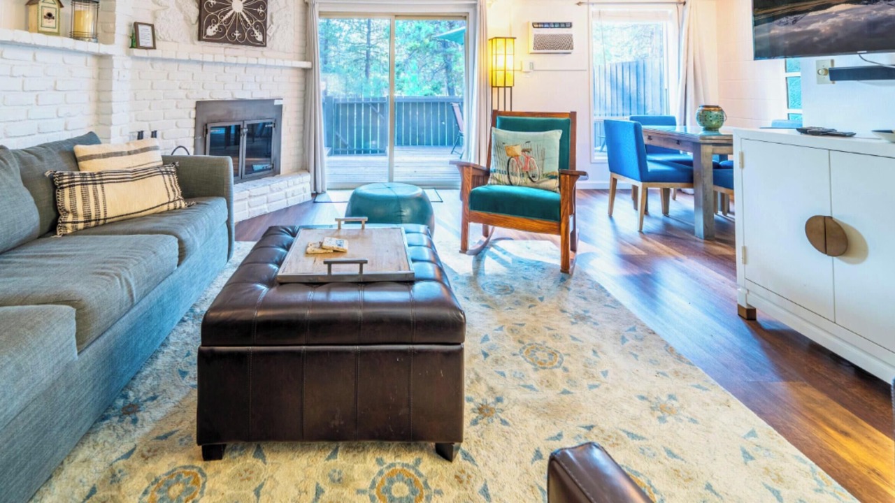 Photo of Livingroom in Sunriver