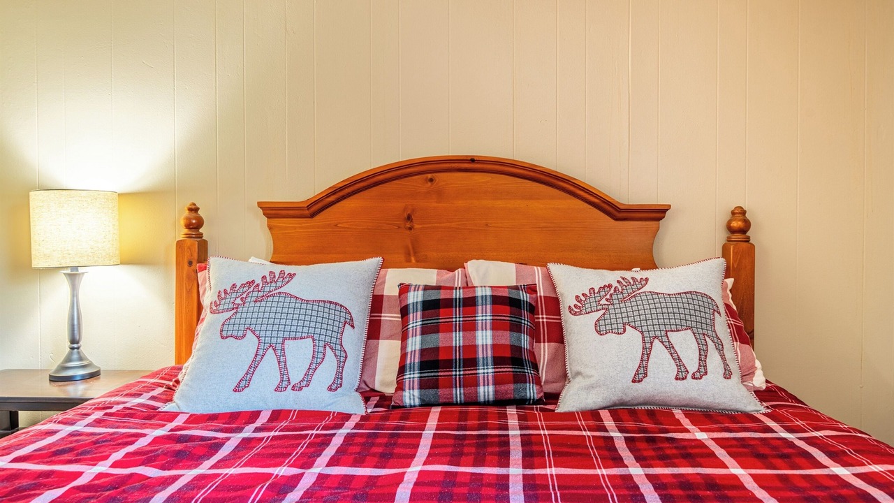 Photo of Bedroom in Sunriver