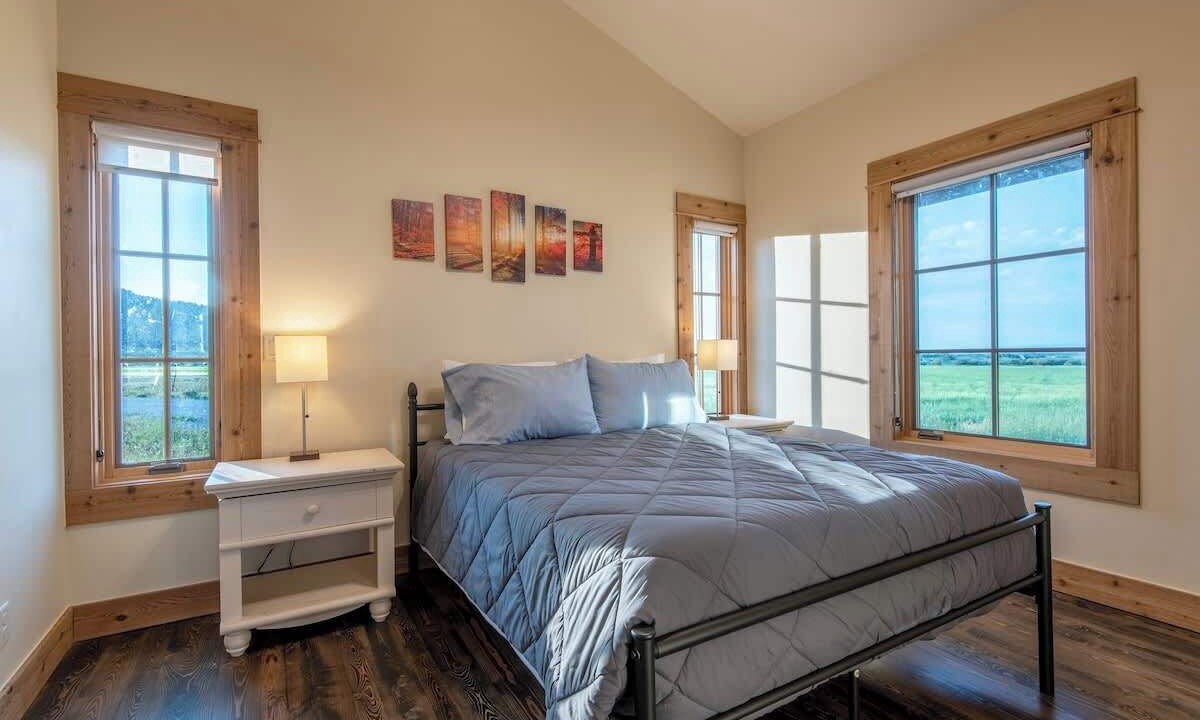 Photo of Bedroom in Victor