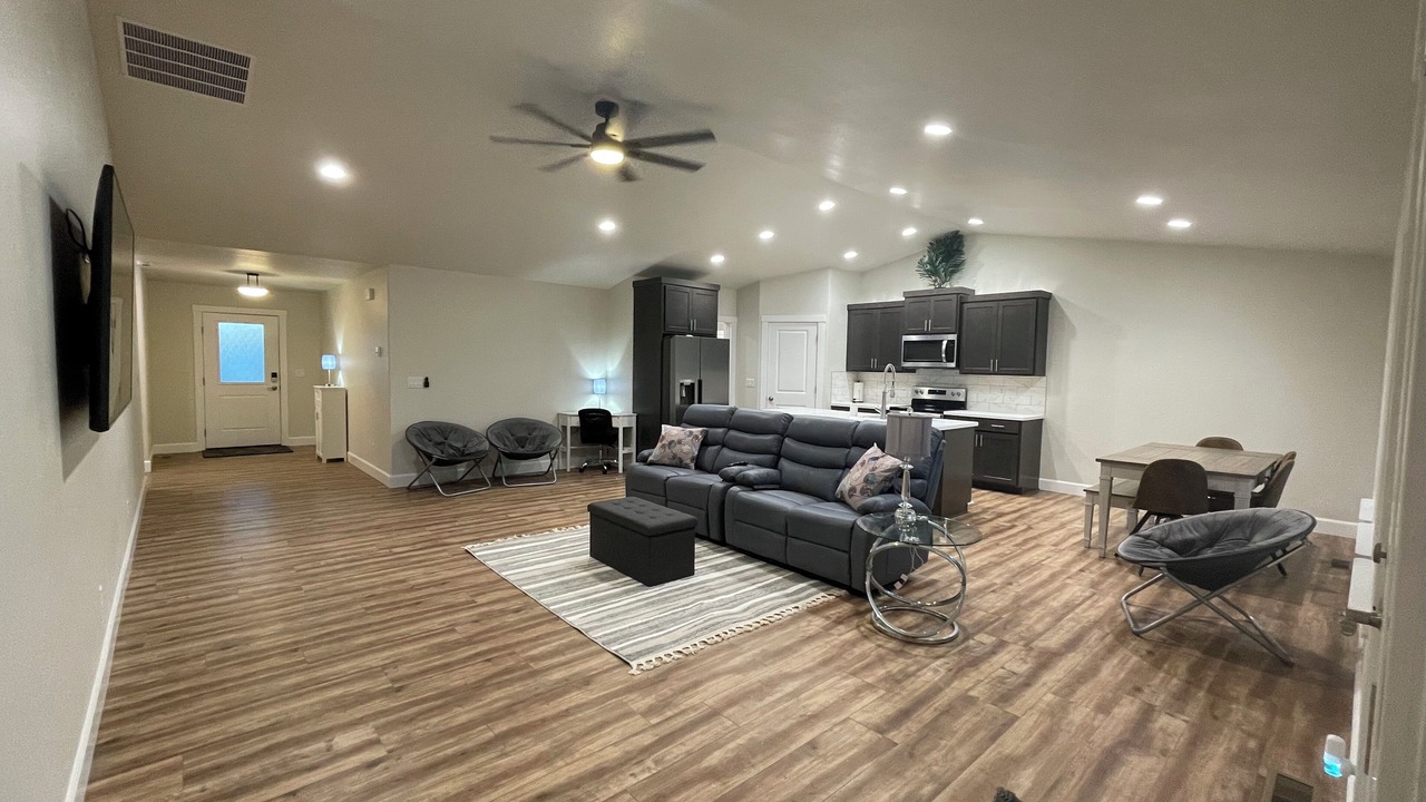 Photo of Livingroom in Twin Falls County