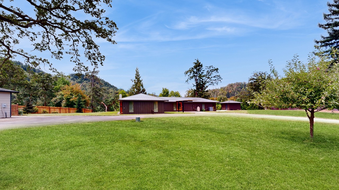 Photo of Outdoor in Myrtle Creek