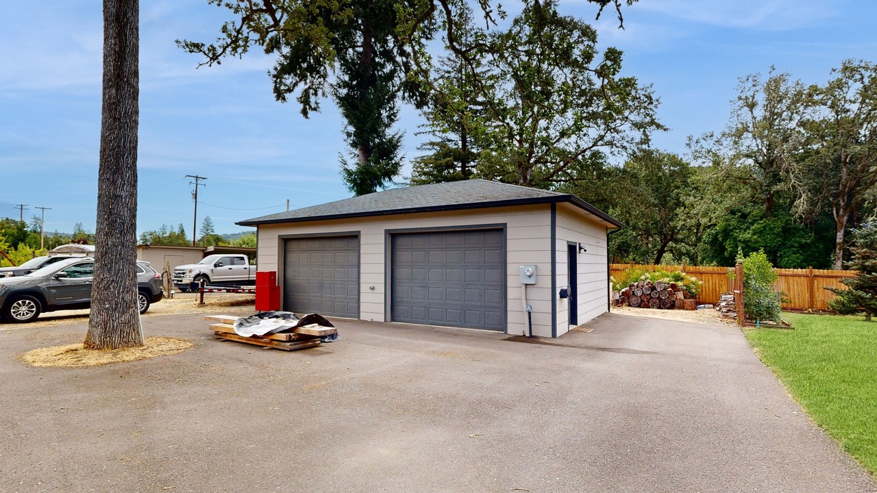 Photo of Outdoor in Myrtle Creek