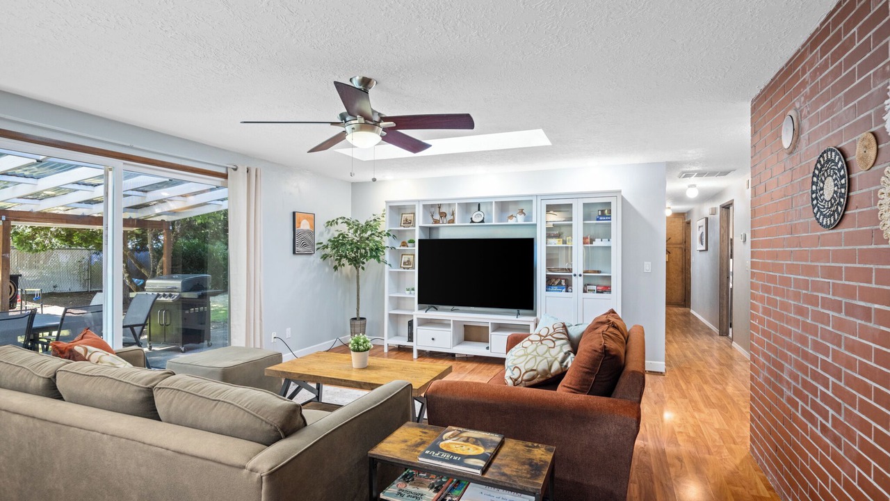 Photo of Livingroom in Milwaukie