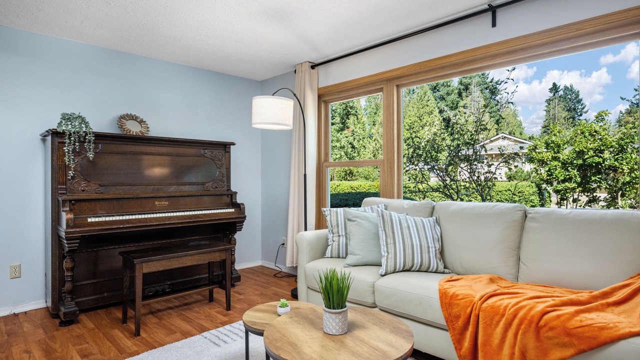 Photo of Livingroom in Milwaukie
