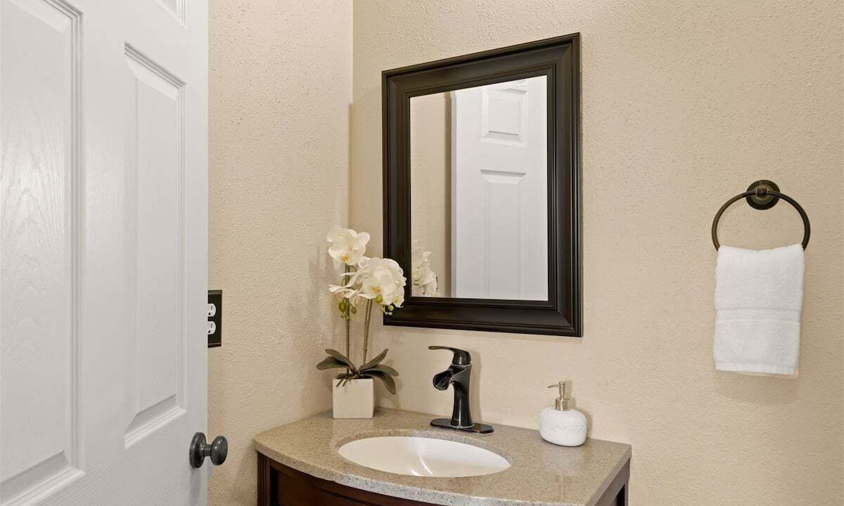 Photo of Bathroom in Leavenworth