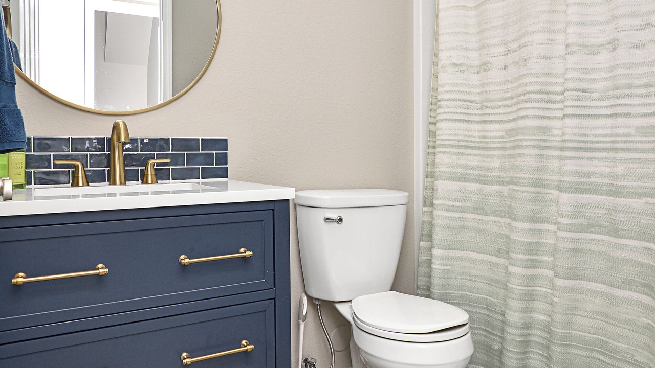 Photo of Bathroom in Southwest Ada County Alliance
