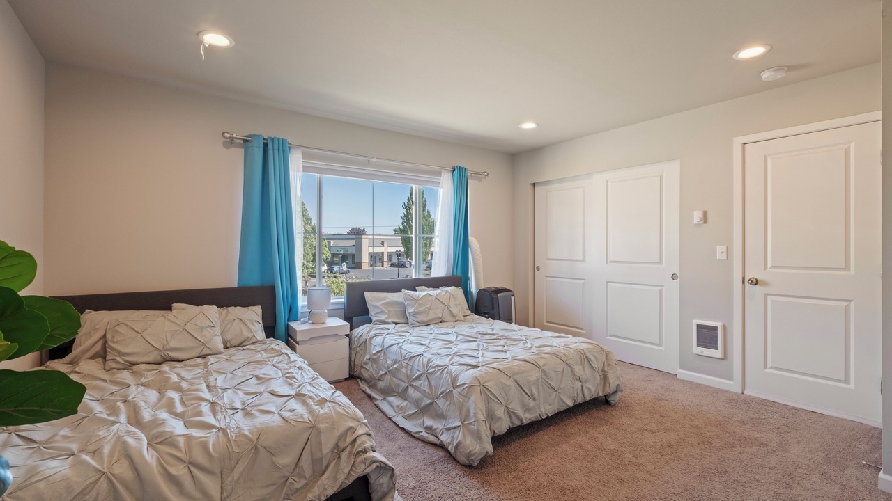 Photo of Bedroom in Lakewood