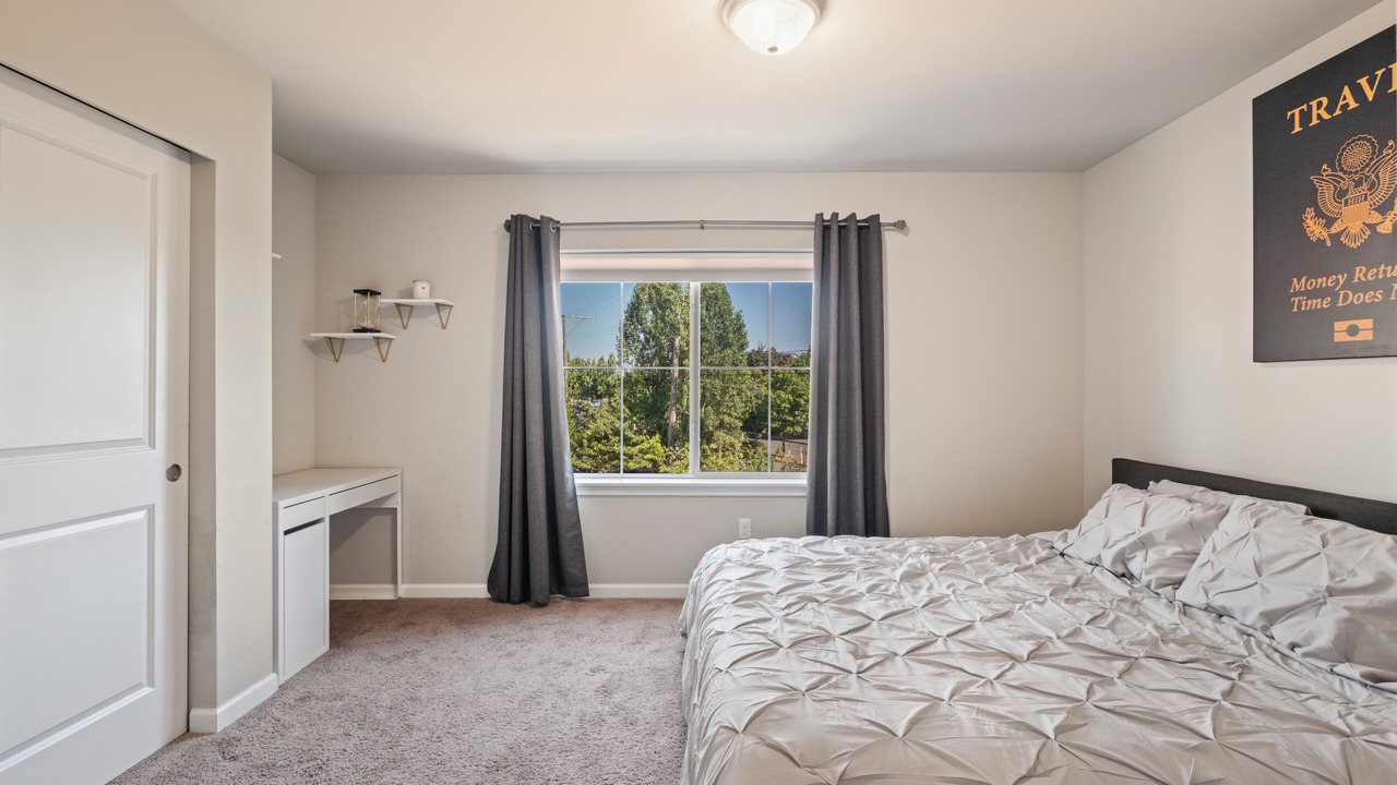 Photo of Bedroom in Lakewood