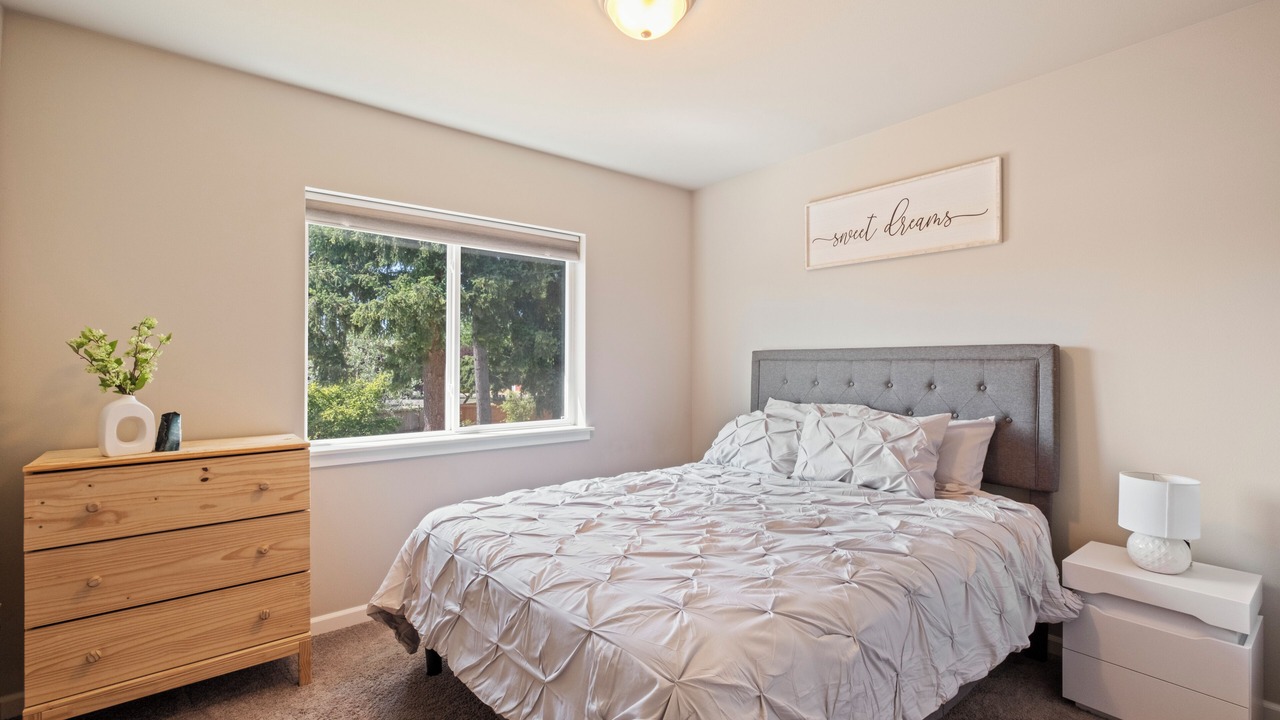 Photo of Bedroom in Lakewood