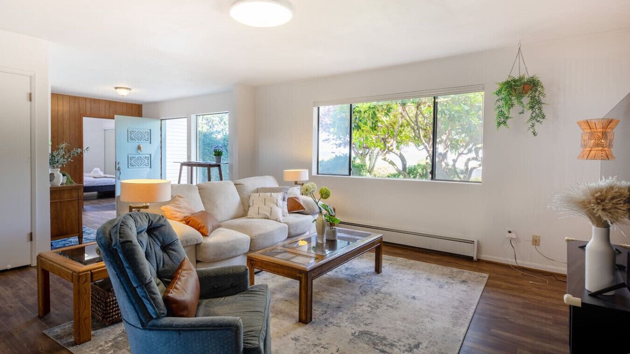 Photo of Livingroom in Oak Harbor