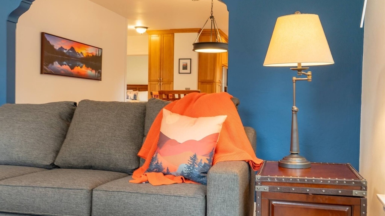 Photo of Livingroom in Manito