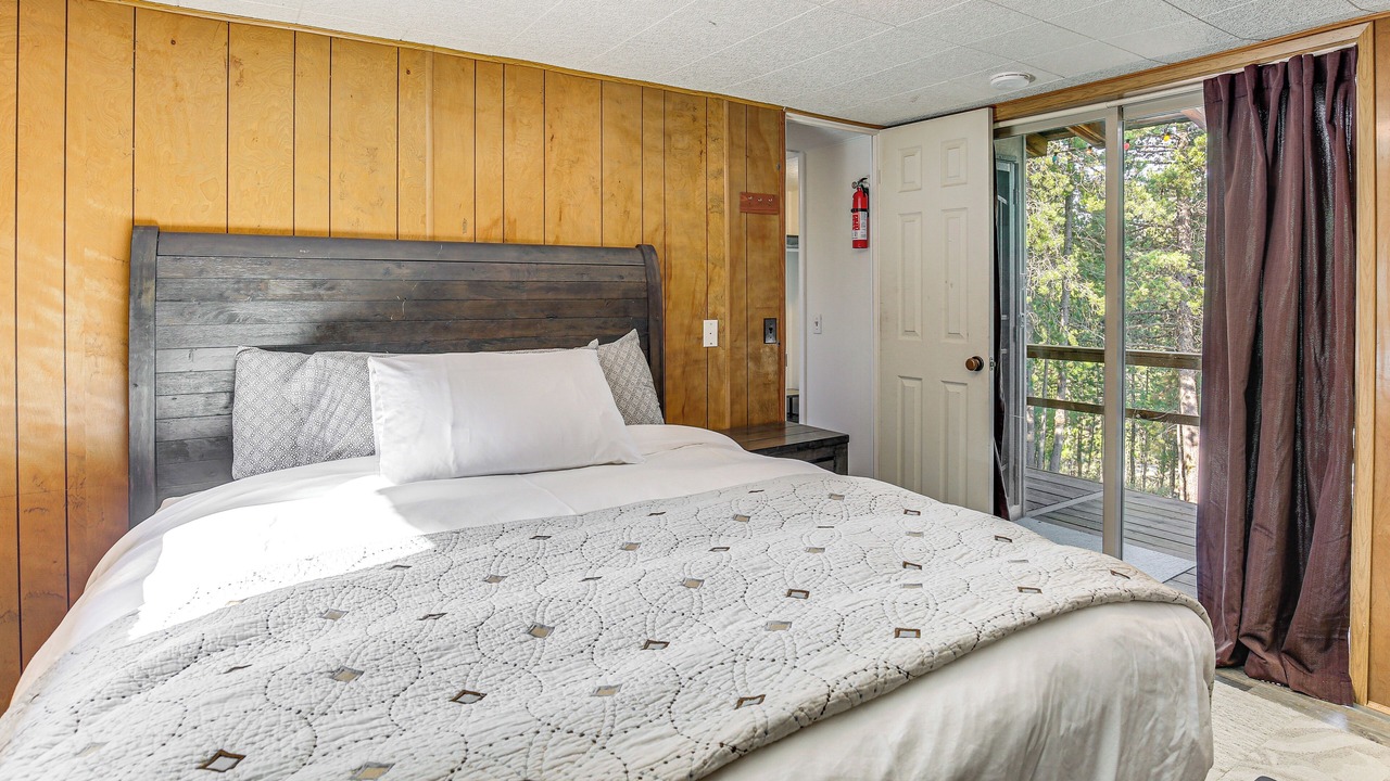 Photo of Bedroom in Crescent