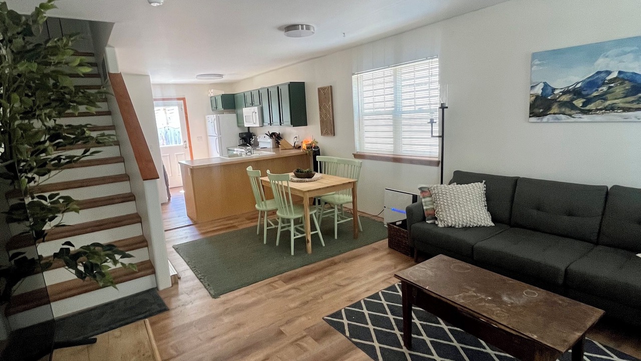 Photo of Livingroom in Franklin to the Fort