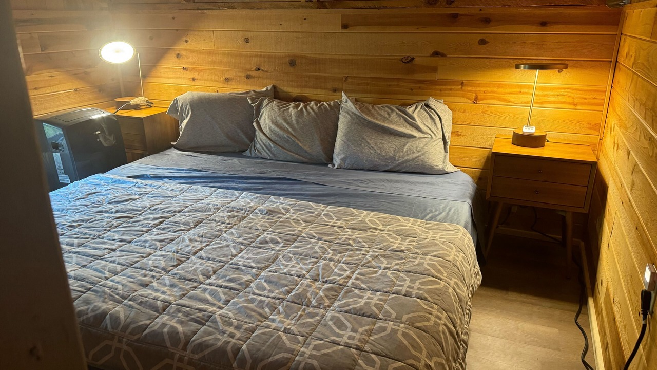 Photo of Bedroom in Boundary County
