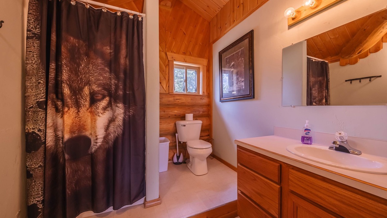 Photo of Bathroom in Rexford