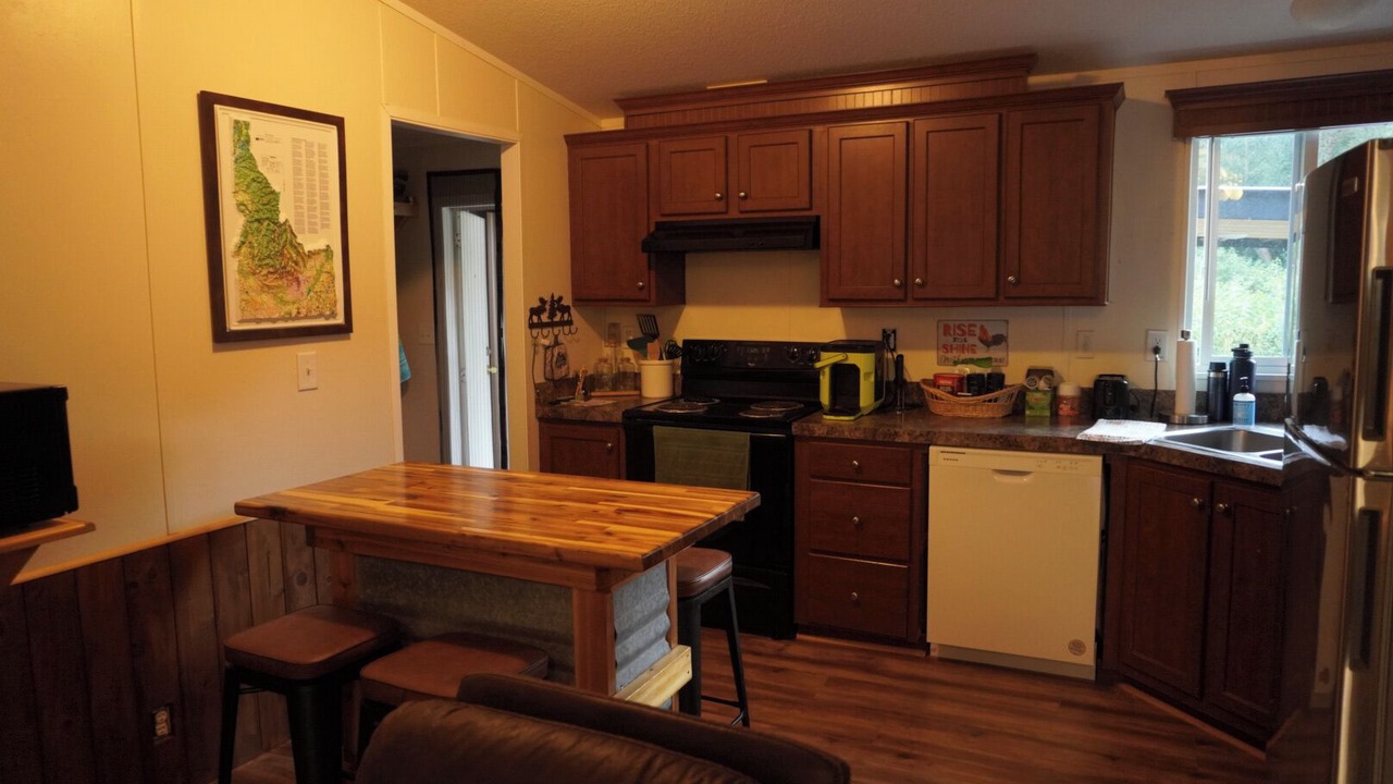 Photo of Kitchen in Nez Perce Reservation