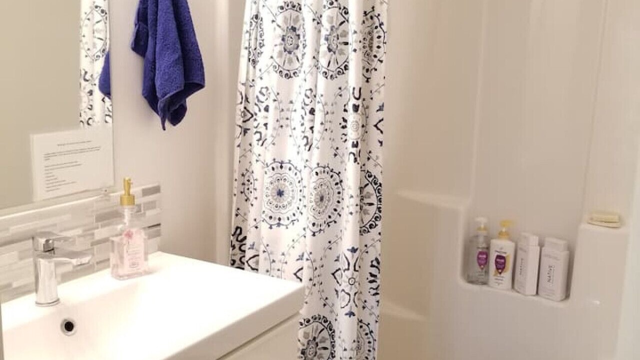 Photo of Bathroom in Point Roberts