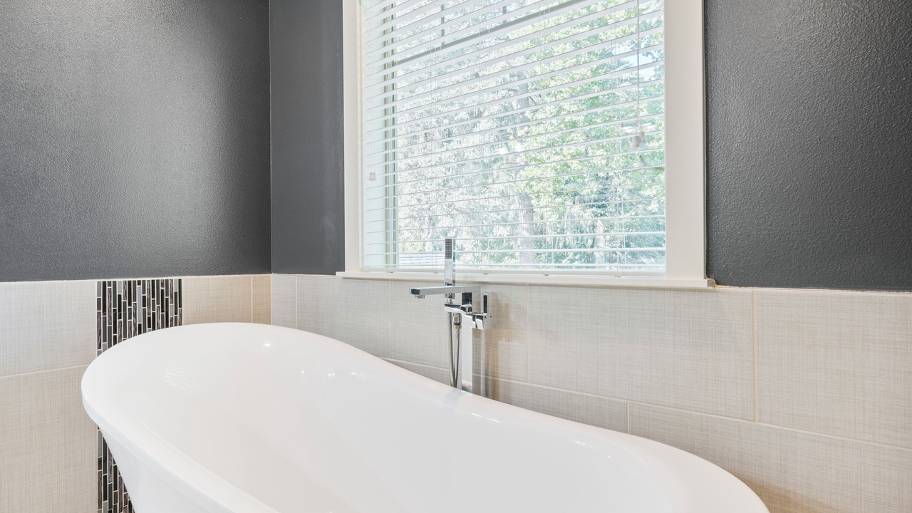 Photo of Bathroom in Bull Mountain