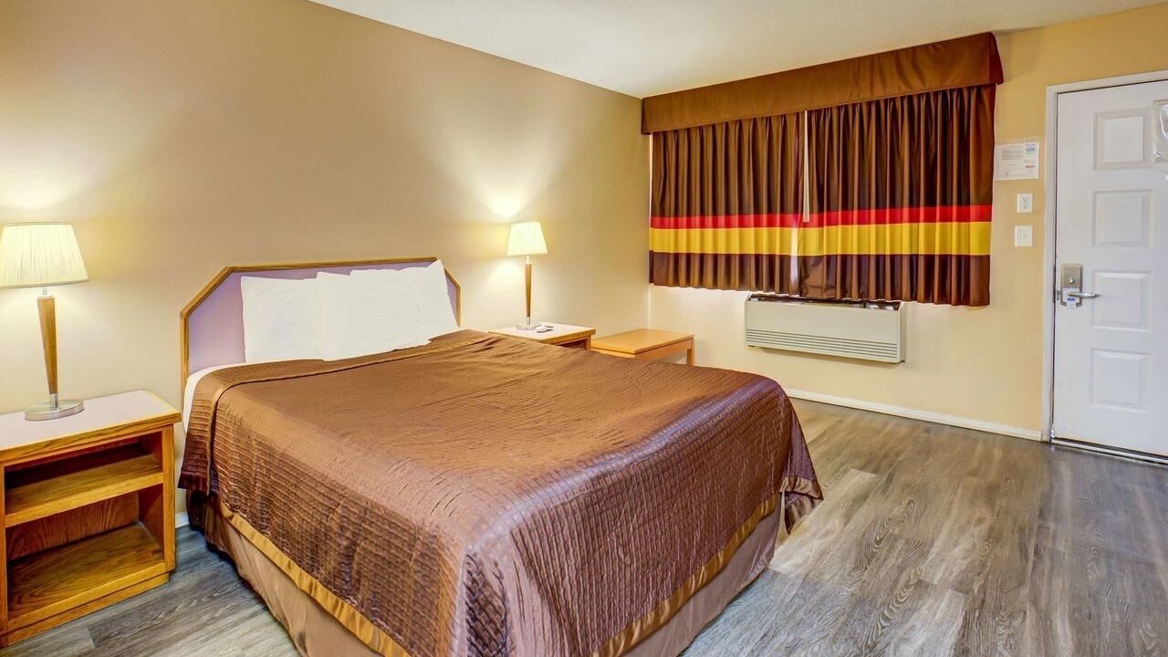 Photo of Bedroom in Ashland