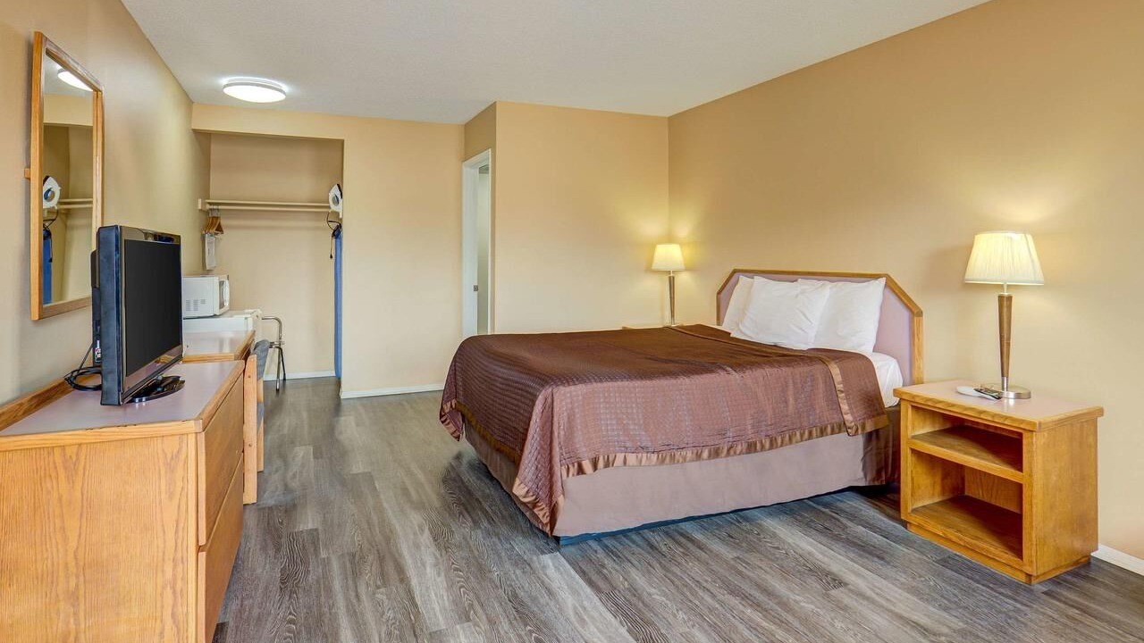 Photo of Bedroom in Ashland