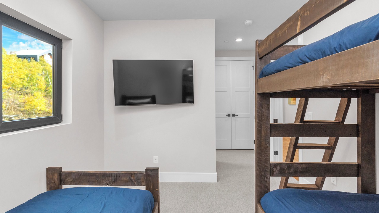 Photo of Bedroom in Powder Mountain