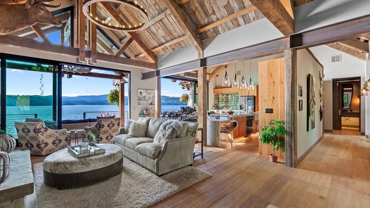 Photo of Livingroom in Harrison
