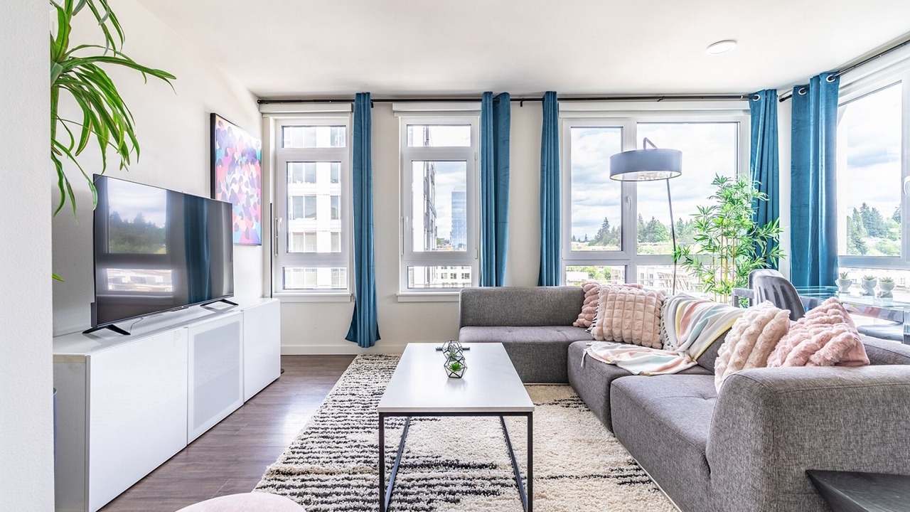 Photo of Livingroom in West Bellevue