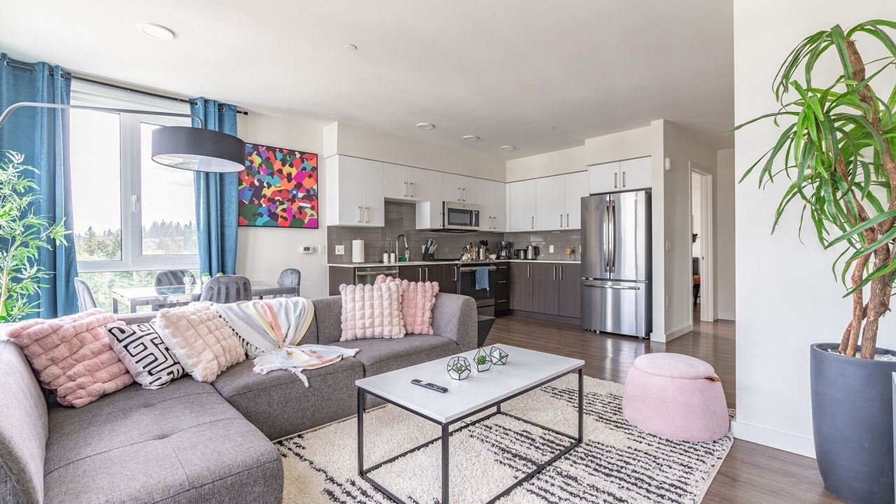 Photo of Livingroom in West Bellevue