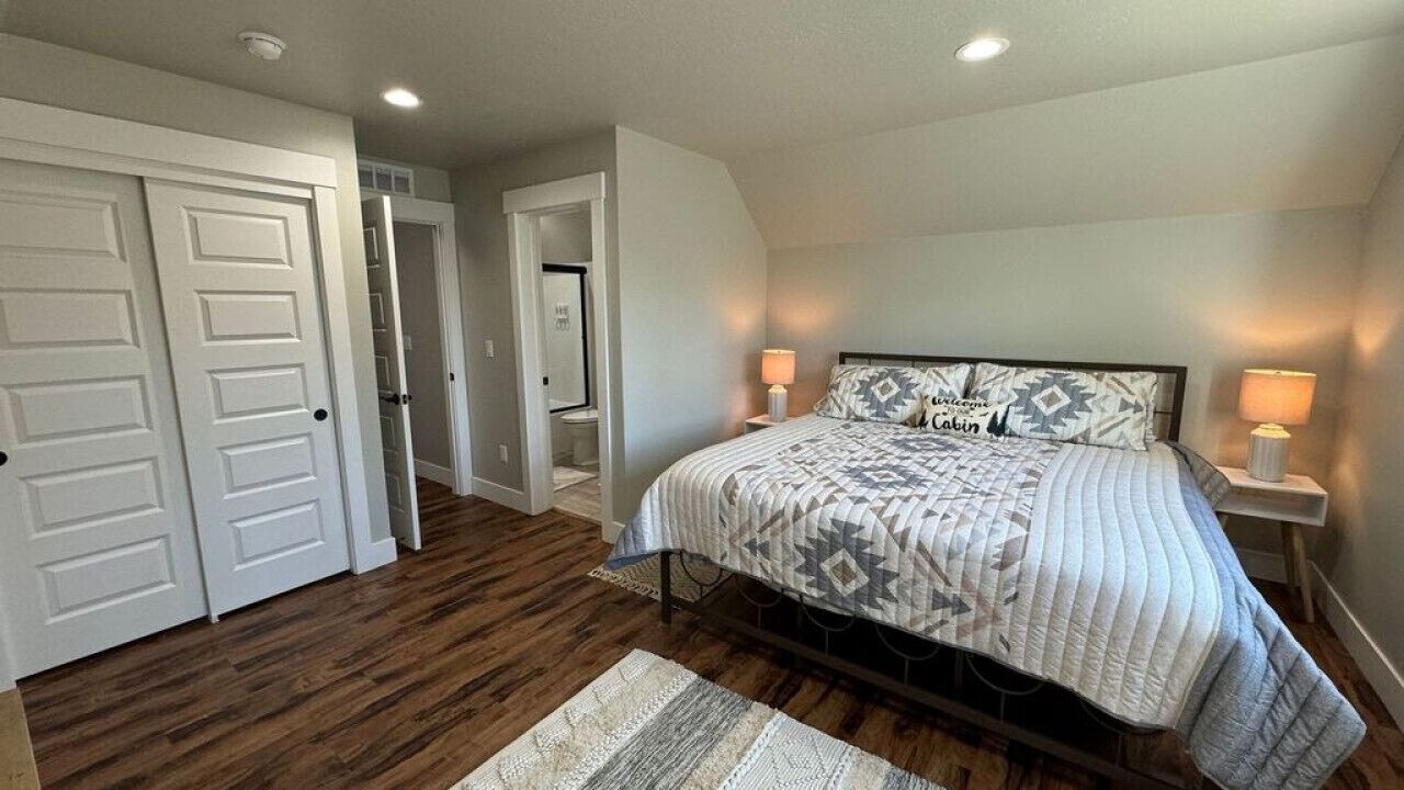 Photo of Bedroom in Donnelly