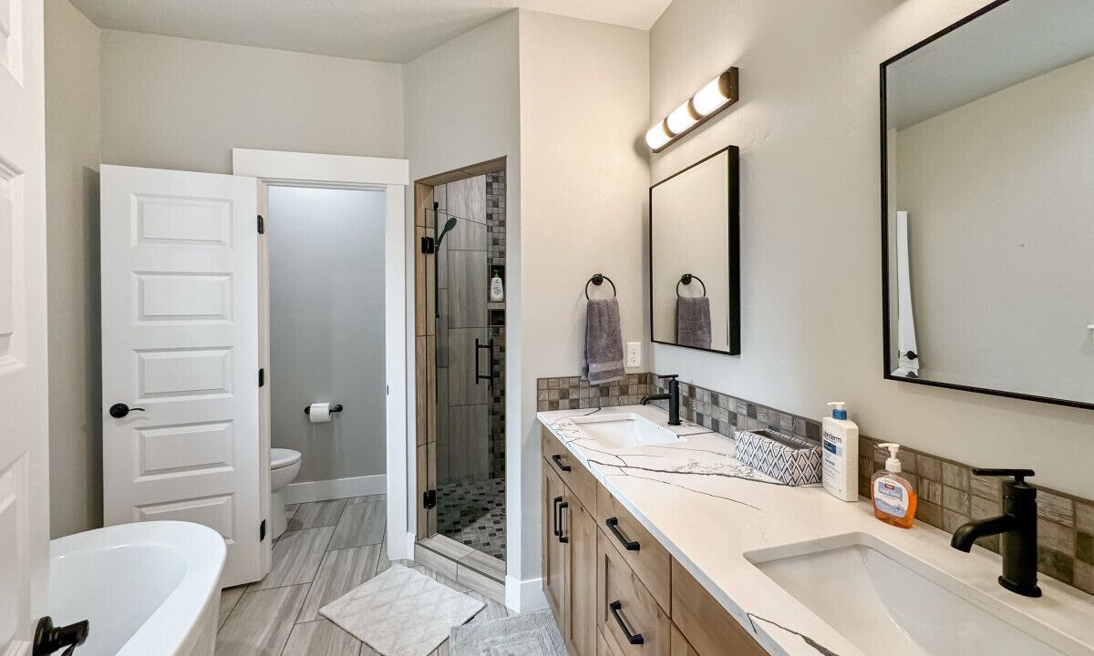 Photo of Bathroom in Donnelly