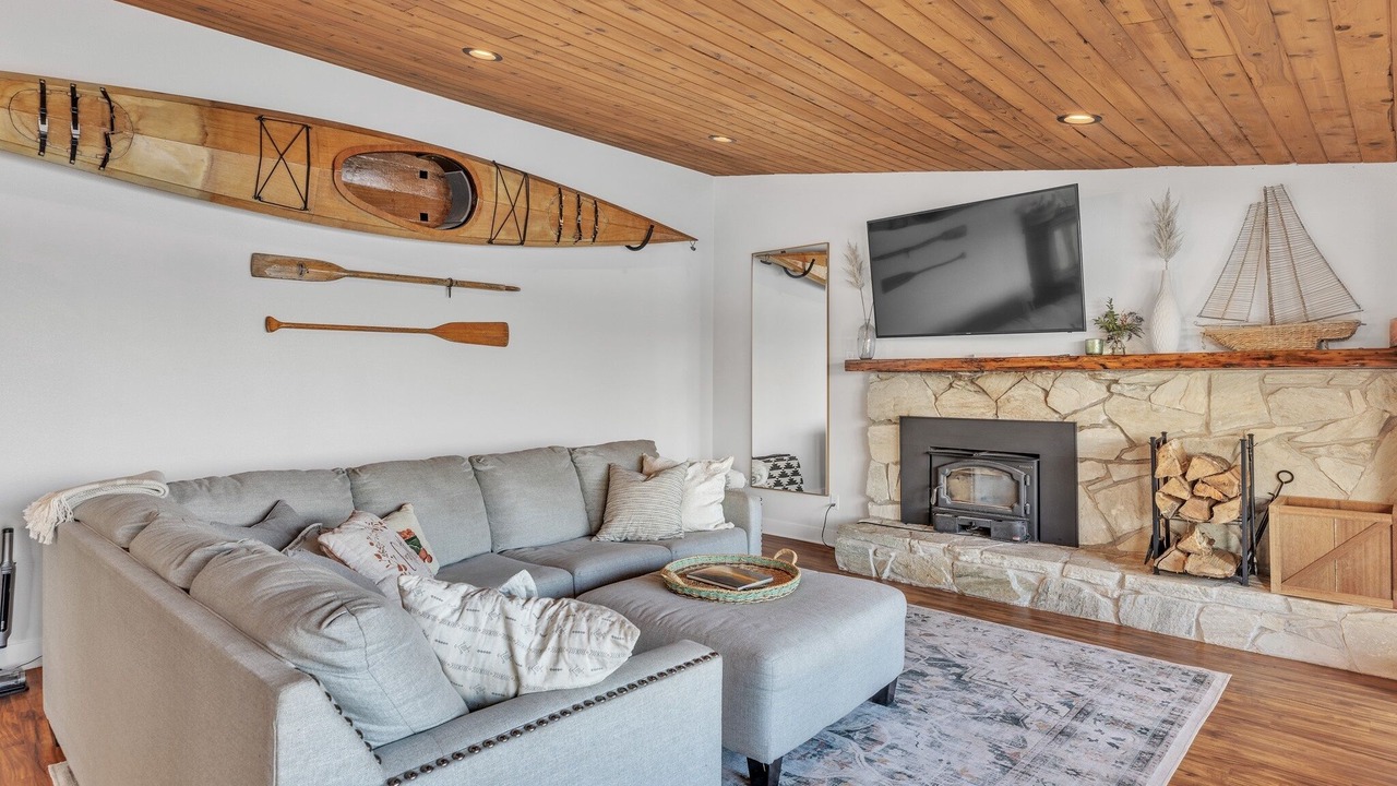 Photo of Bedroom in Longbranch