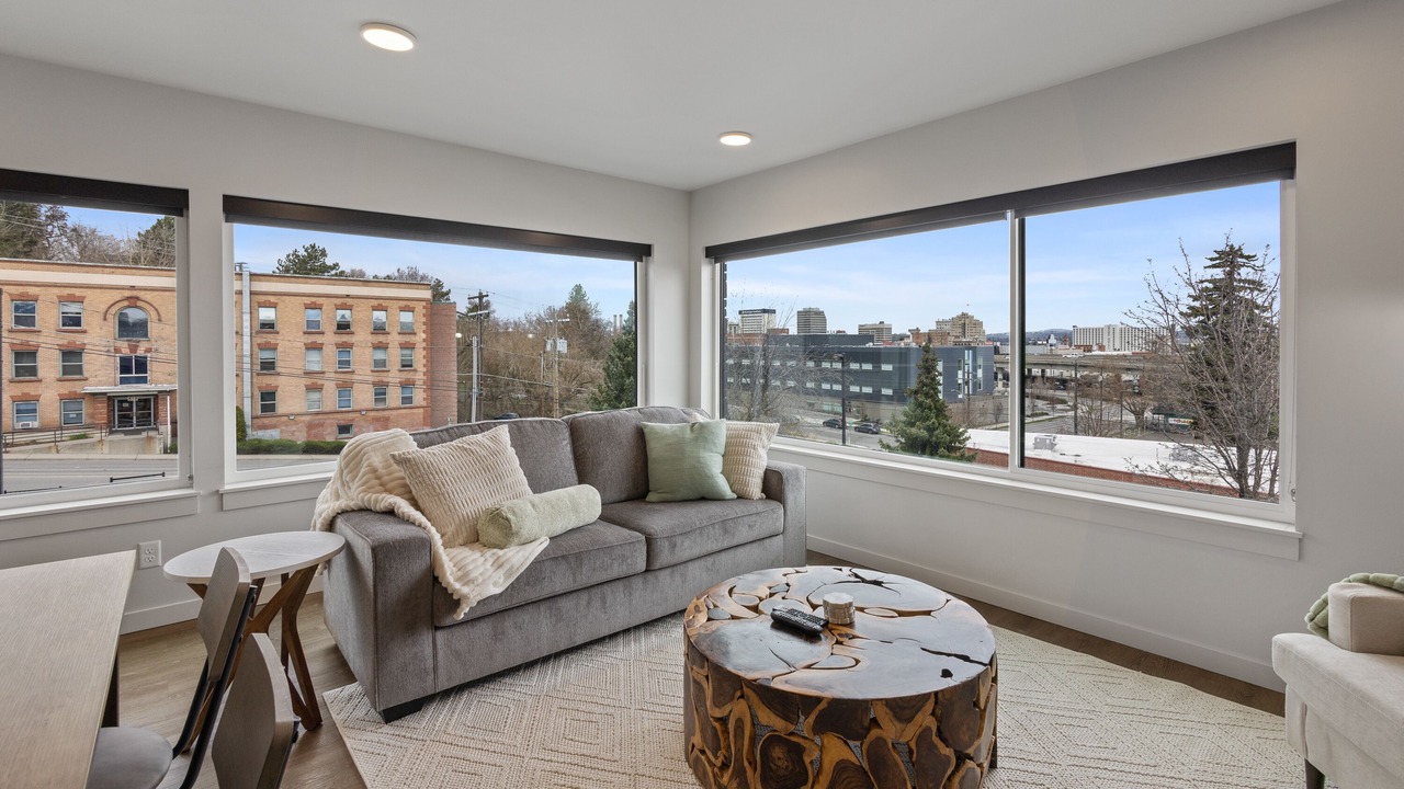 Photo of Livingroom in Cliff - Cannon