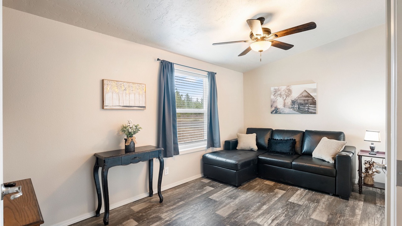 Photo of Livingroom in Deer Park
