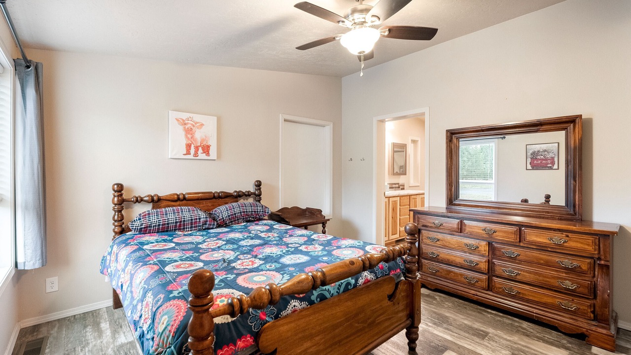 Photo of Bedroom in Deer Park