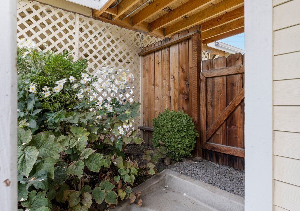 Photo of Outdoor in Ashland