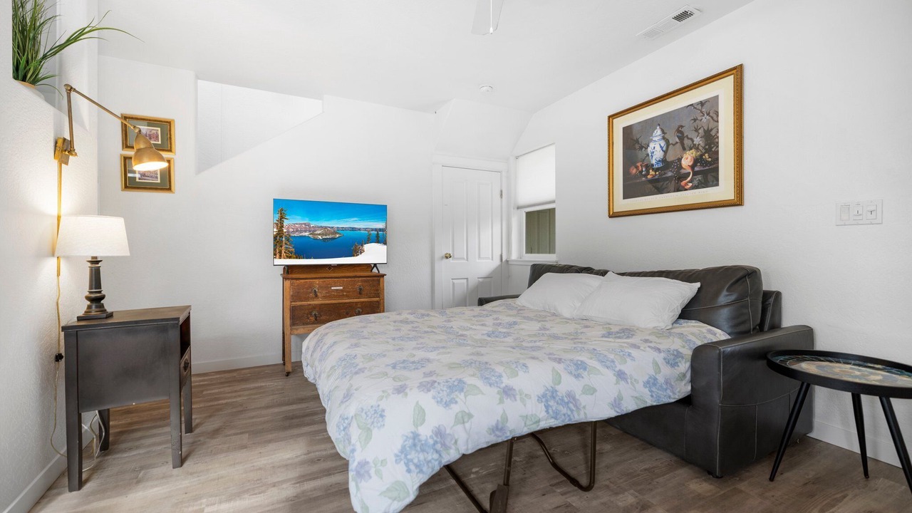 Photo of Bedroom in Ashland