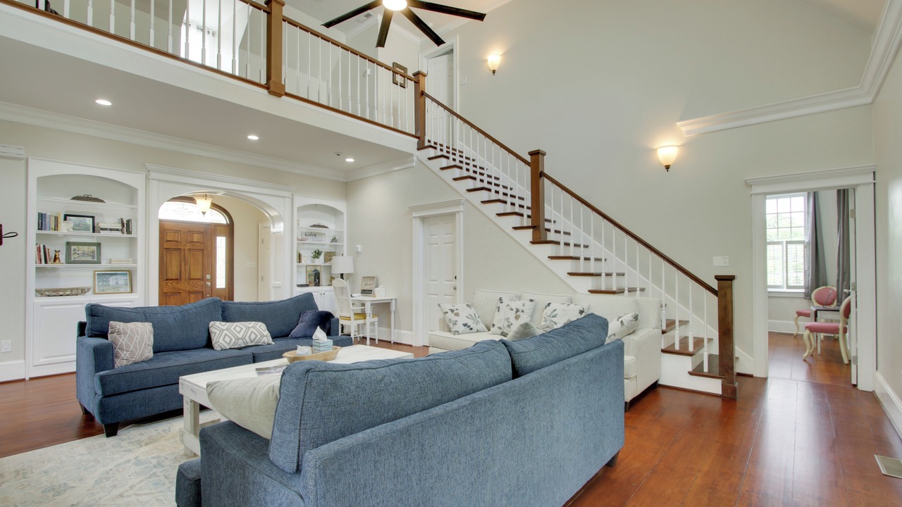 Photo of Livingroom in Lauderdale County