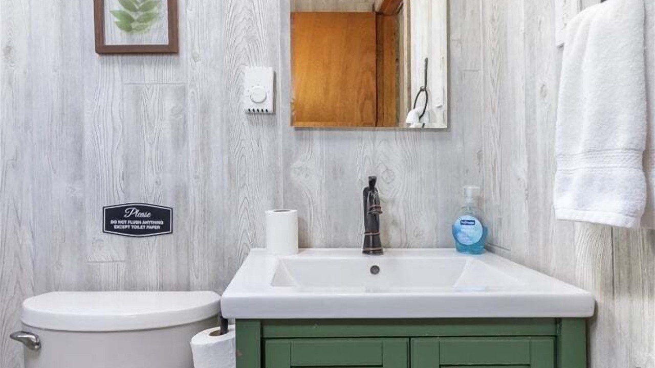 Photo of Bathroom in Packwood