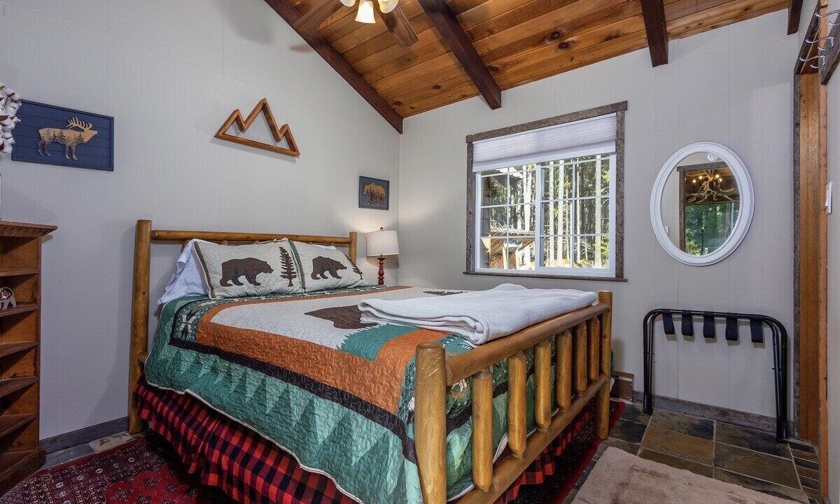 Photo of Bedroom in Packwood