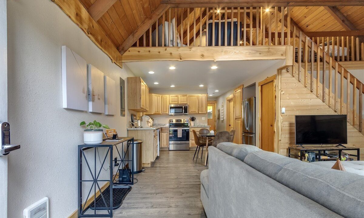 Photo of Livingroom in Packwood