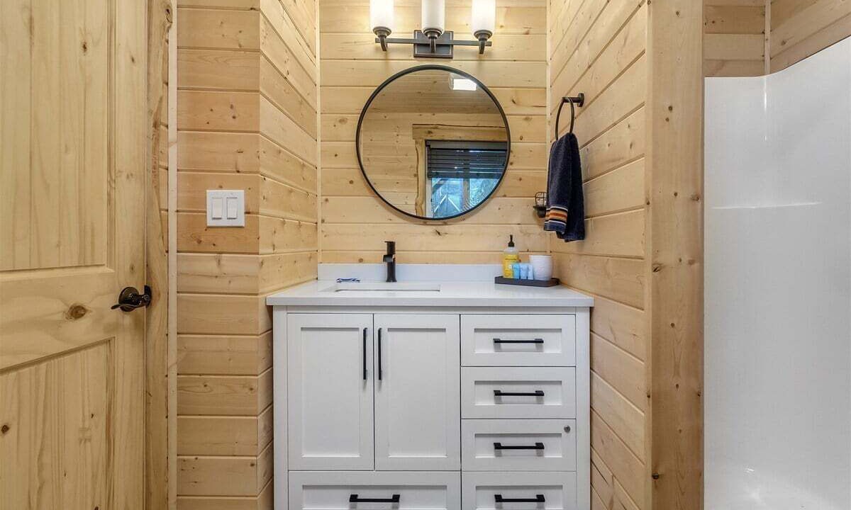 Photo of Bathroom in Packwood