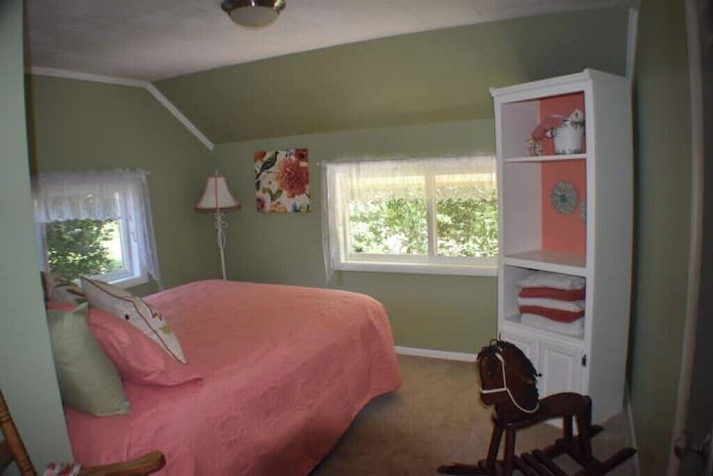 Photo of Bedroom in West Stayton