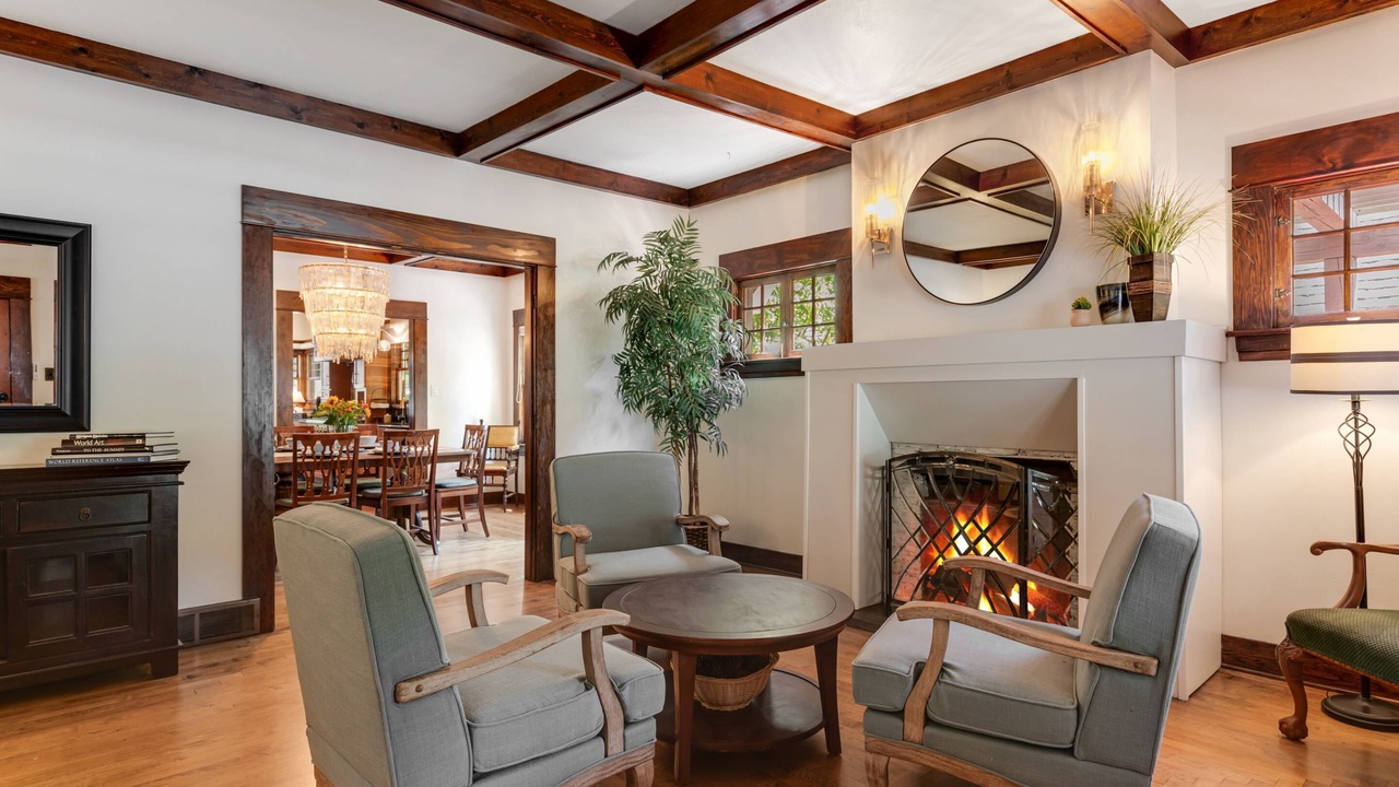 Photo of Livingroom in North End