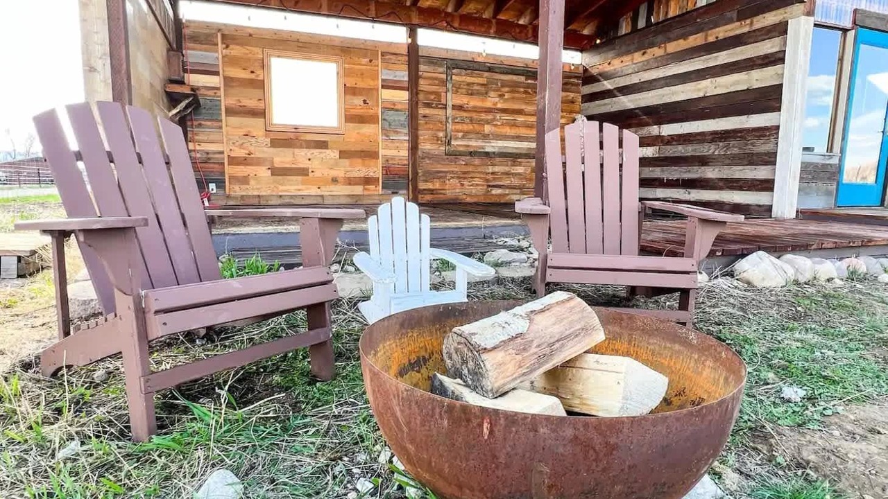 Photo of Outdoor in Leigh Creek Estates