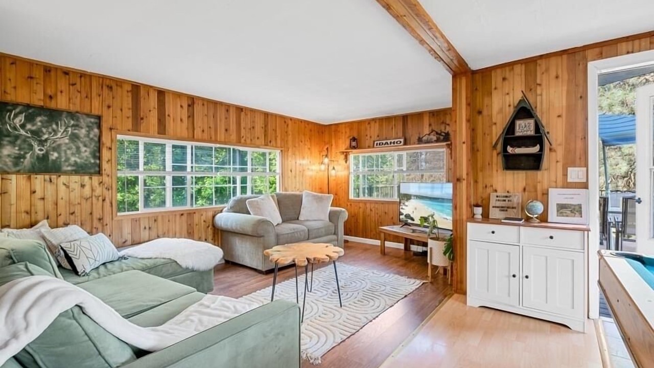 Photo of Livingroom in Worley